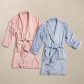 Scallop Robe