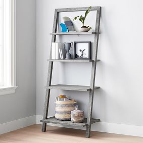 Beadboard Ladder Bookshelf (29.5&quot;)
