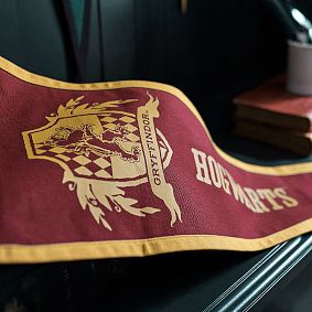HARRY POTTER&#8482; GRYFFINDOR&#8482; Pennant