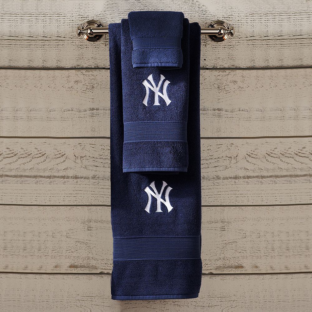 <i>MLB&#8482;</i> Organic Bath Towels