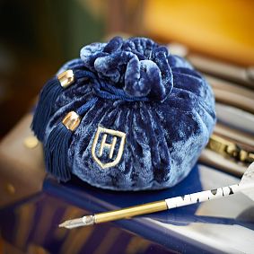 HARRY POTTER&#8482; RAVENCLAW&#8482; Velvet Jewelry Pouch