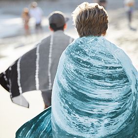 Photoreal Wave Beach Towel