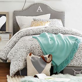 Dorm Essential Throw