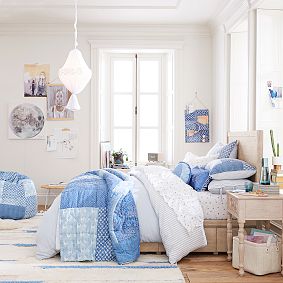 Lily Ashwell Nightstand