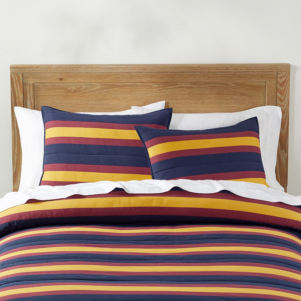 Harry Potter&#8482; Hogwarts&#8482; Striped Quilt 