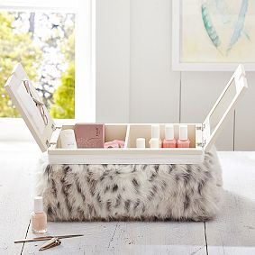 Faux-Fur Manicure/Pedicure Lapdesk