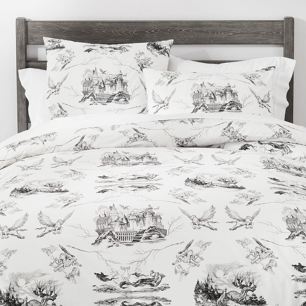 HARRY POTTER&#8482; Etched Scenes Duvet Cover