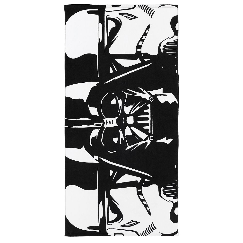 <em>Star Wars</em>&#8482; Darth Vader&#8482; Beach Towel