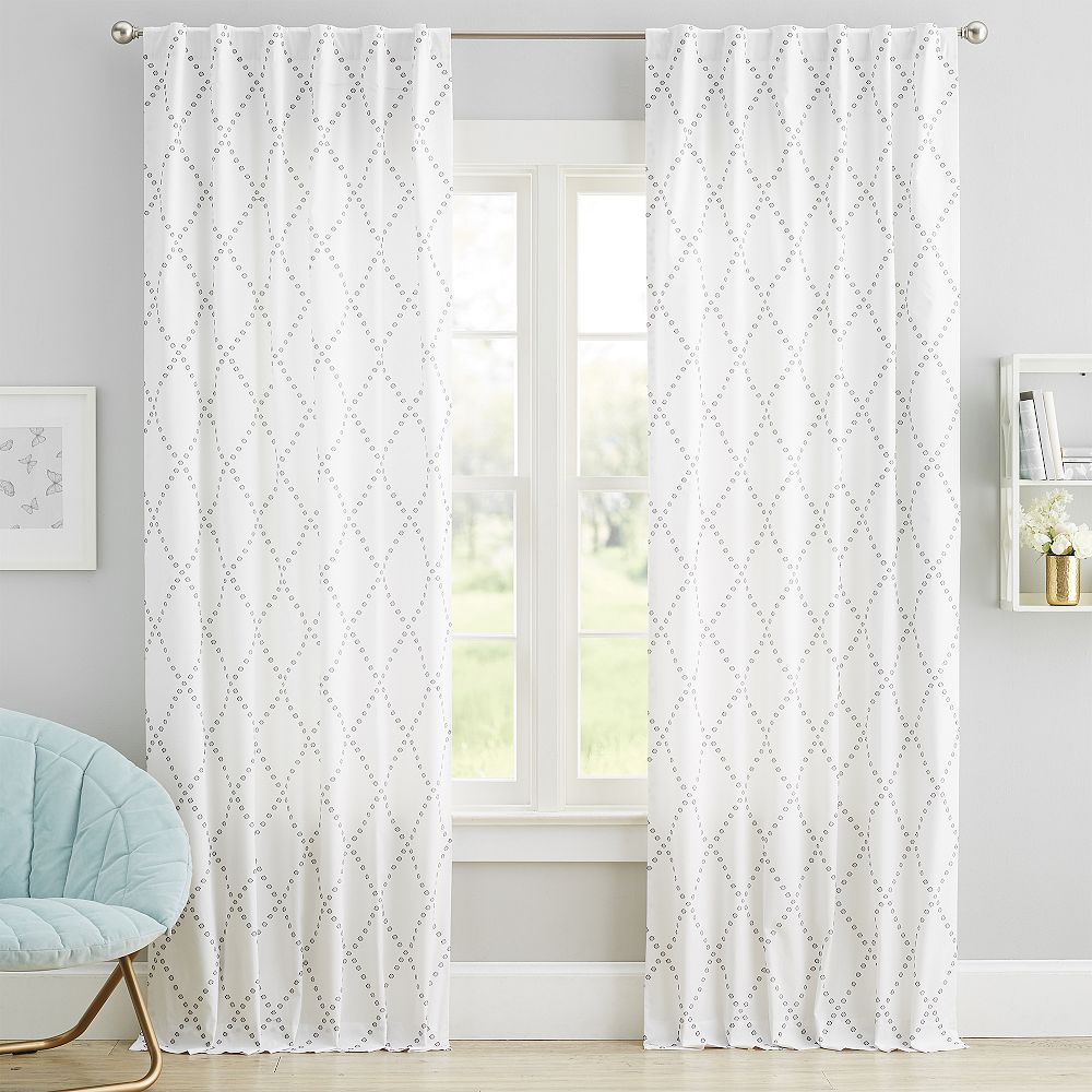 Cutwork Diamond Curtain