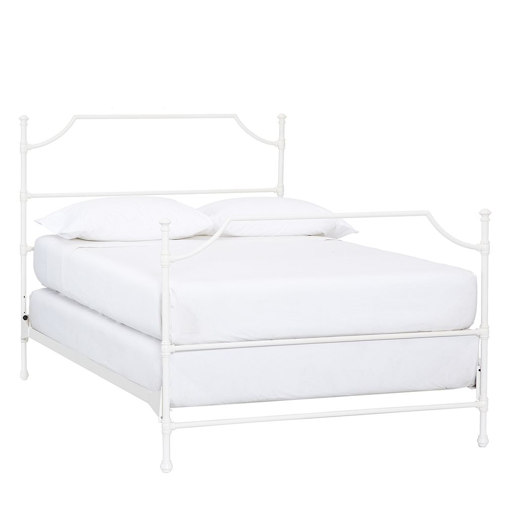Maison Classic Bed