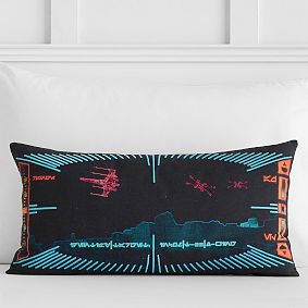 <em>Star Wars</em>&#8482; Target Locked Pillow Cover