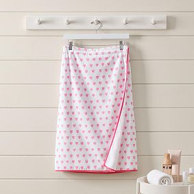Roller Rabbit Hearts Bath Wrap