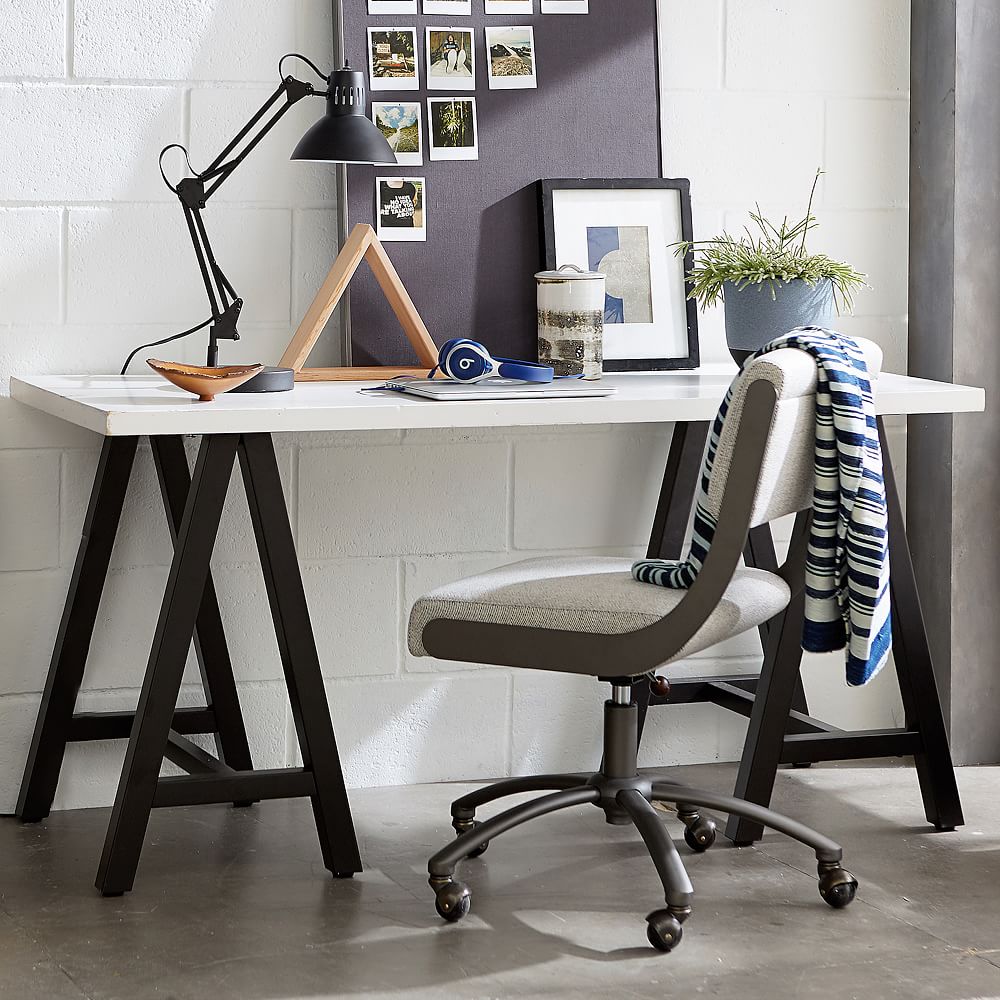 Customize-It Simple A-Frame Desk
