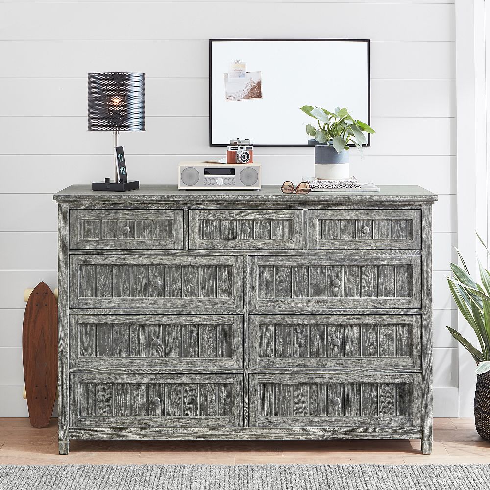 Beadboard 9-Drawer Grand Dresser (64w x 19d&quot;)