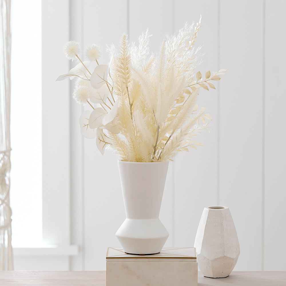 Dried Pampas Arrangement