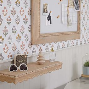 Marlowe Scallop Pinboard (36&quot;x24&quot;)