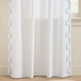 Needlepoint Bow Light-Filtering Curtain