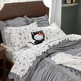 Hello Kitty&#174; and Friends Halloween Sheet Set