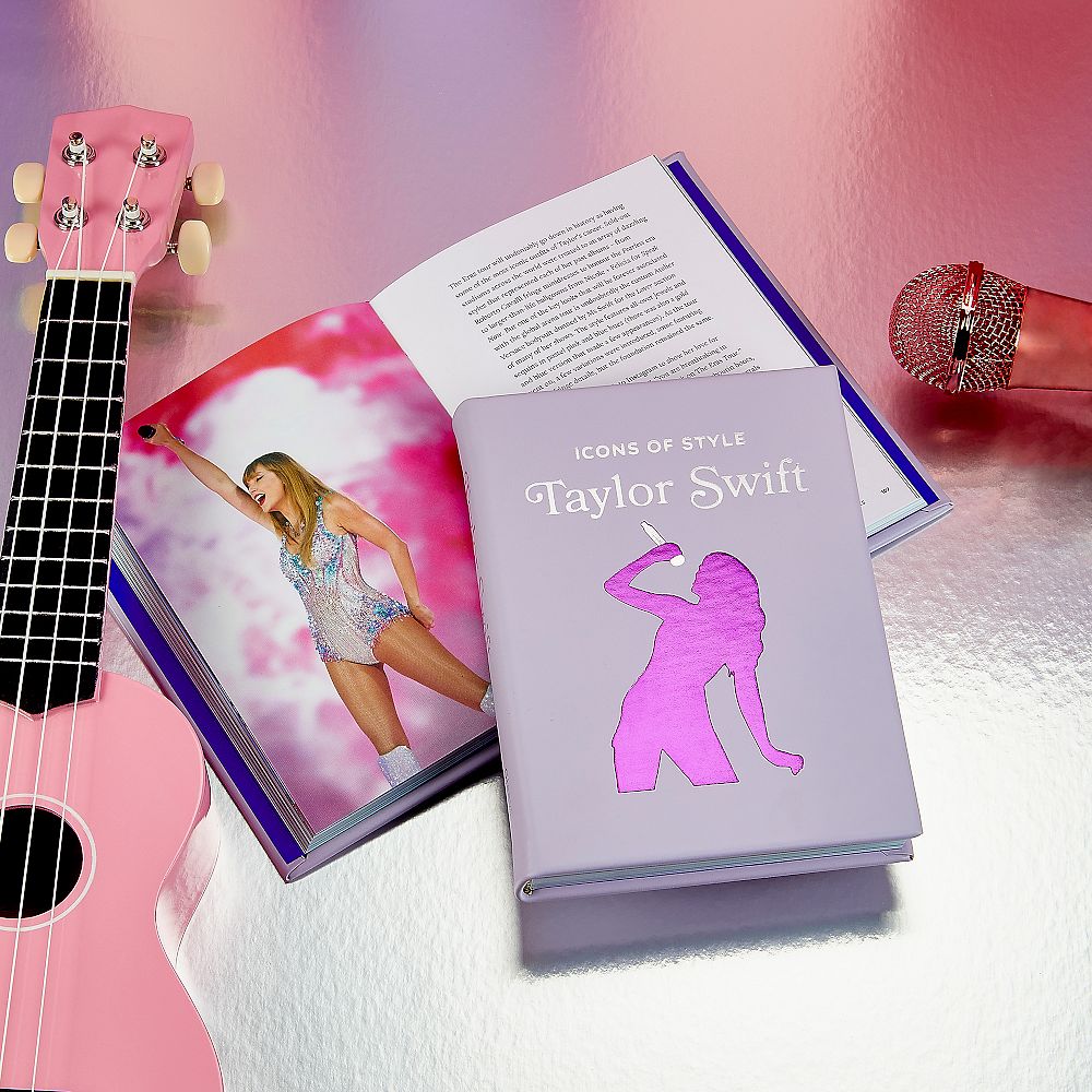 Icons of Style Taylor Swift Leather-Bound Book
