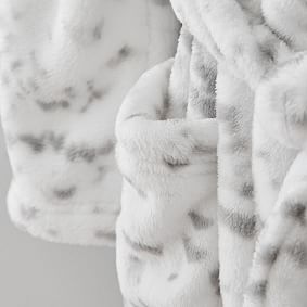 Harry Potter&#8482; Hedwig&#8482; Plush Robe