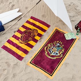Harry Potter&#8482; Hogwarts&#8482; Crest Beach Towel UPF 50+