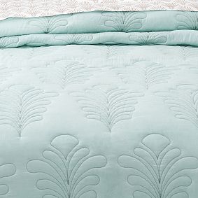 FANTASTIC BEASTS™ Tencel Quilt 