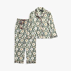 Harry Potter&#8482; Wreath Classic Long Pajama Set