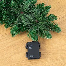 Artificial Wall Hanging Christmas Tree (5 Ft.)