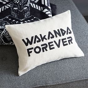 Marvel's <em>Black Panther</em> Glow-in-the-Dark Wakanda Forever Pillow Cover