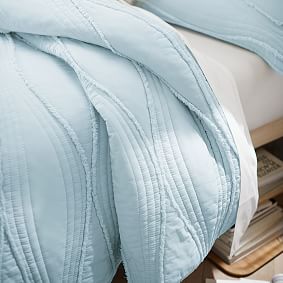 Textured Waves Microfiber Quilt