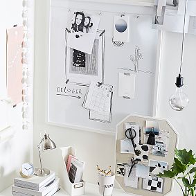 No Nails Oversized Dry-Erase Board