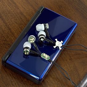 Earbuds, Black/Skull Bones