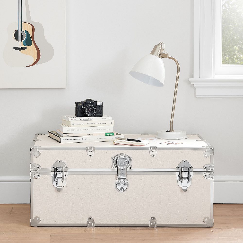 Standard Dorm Trunk (32&quot;)