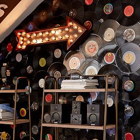 Arrow Marquee Wall Light