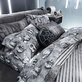 <em>Star Wars</em>™ Emperor's Throne Room Pillow