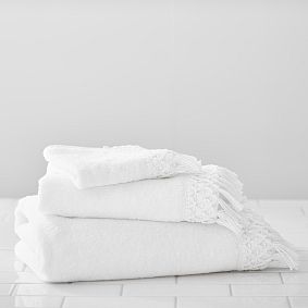 Border Fringe Towel Set