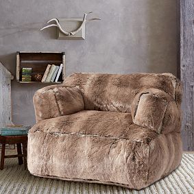 Wolf Faux-Fur Eco-Lounger