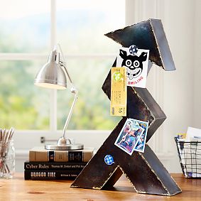 Magnetic Metal Crooked Arrow