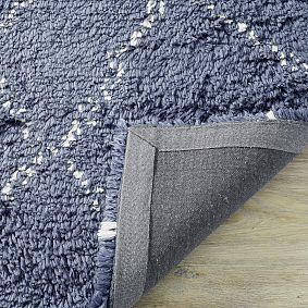 Performance Tufted Diamond Rug