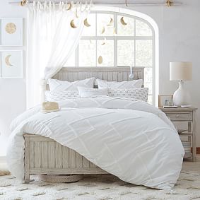 Beadboard Basic Bed &amp; 6-Drawer Dresser Set