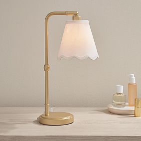 Amelia Linen Scallop Desk Lamp (16&quot;)