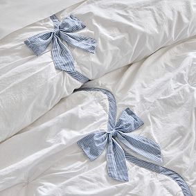 Stripe Bow Comforter
