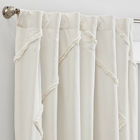 Ashlyn Tufted Blackout Curtain 