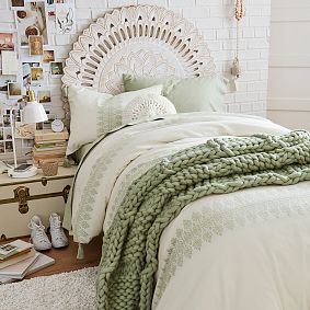 No Nails Mandala Carved Wall Mounted Headboard