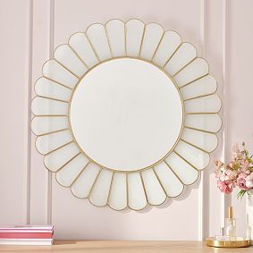 Daisy Wall Mirror (32")