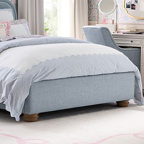 Chelsea Upholstered Classic Bed