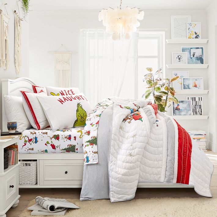 Dr. Seuss's The Grinch™ Flannel Sheet Set | Pottery Barn Teen