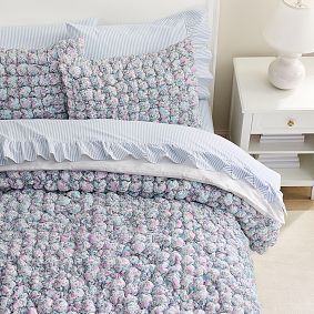 Floral Marshmallow Jersey Quilt