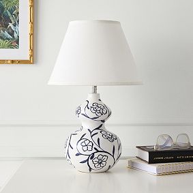 Roller Rabbit Ceramic Table Lamp (19")
