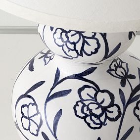 Roller Rabbit Ceramic Table Lamp (19")